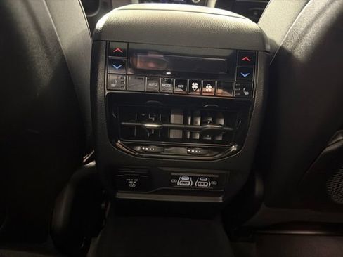 Certified 2023 Jeep Grand Cherokee Summit AWD/4WD image 35