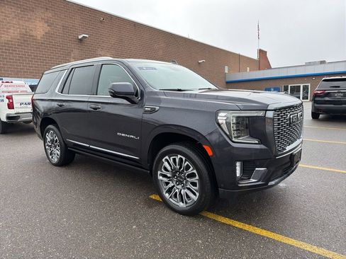 Used 2023 GMC Yukon Denali Ultimate image 2