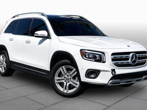 Used 2023 Mercedes-Benz GLB 250 image 2