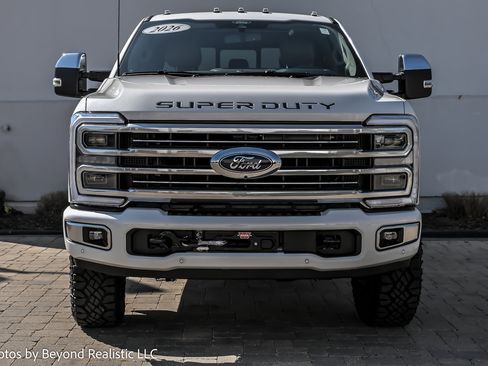 Used 2026 Ford F250 Platinum w/ Platinum Plus Package image 2