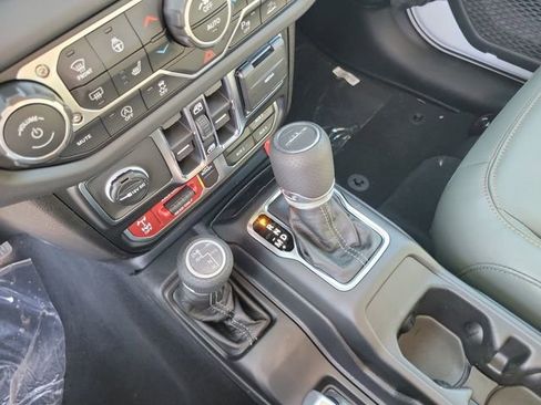 New 2026 Jeep Gladiator Mojave image 24