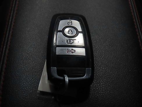 Used 2024 Ford Escape ST-Line image 17