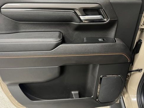 Used 2023 GMC Sierra 1500 AT4 w/ Technology Package image 41