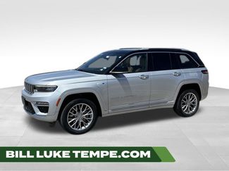 Used 2022 Jeep Grand Cherokee Summit w/ Advanced Protech Group IV AWD/4WD video 1