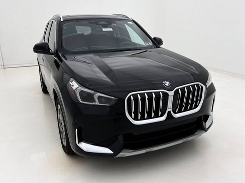 Used 2026 BMW X1 xDrive28i w/ Technology Package AWD/4WD image 3