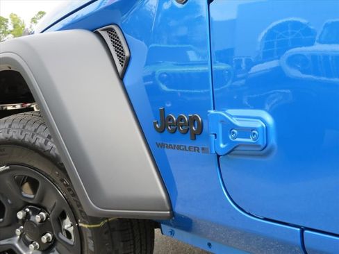 New 2026 Jeep Wrangler Sport AWD/4WD image 8