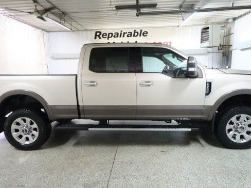 Used 2017 Ford F250 Lariat w/ Chrome Package AWD/4WD image 4