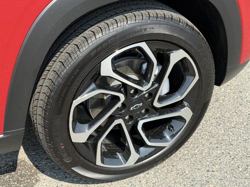 New 2026 Chevrolet Trax RS w/ Sunroof Package FWD image 27