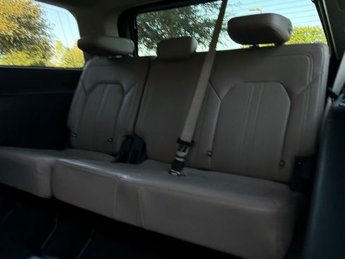Used 2024 Ford Expedition Limited RWD image 13