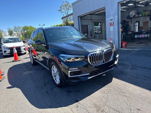 Used 2019 BMW X5 xDrive40i w/ Convenience Package AWD/4WD image 3