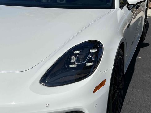 Used 2020 Porsche Panamera 4 image 89