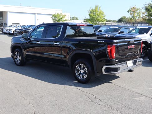 Used 2025 GMC Sierra 1500 SLT AWD/4WD image 8