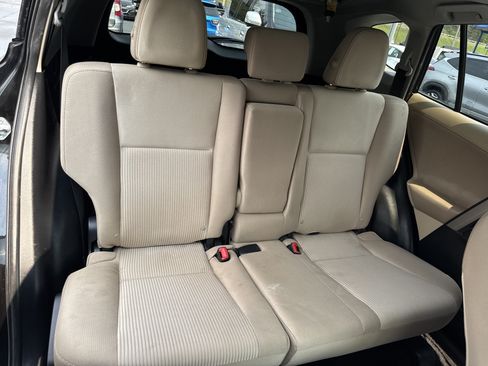 Used 2013 Toyota RAV4 XLE AWD/4WD image 23