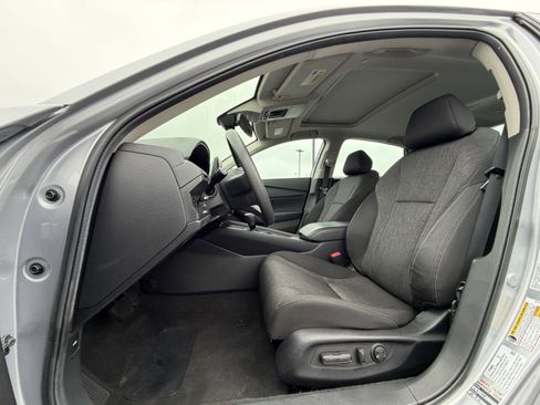 Used 2024 Honda Accord EX image 9