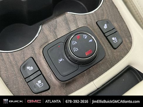 Used 2023 GMC Acadia Denali w/ Black Diamond Edition image 33
