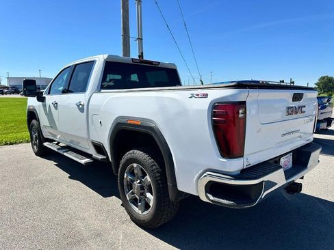 Used 2025 GMC Sierra 2500 SLT AWD/4WD image 4