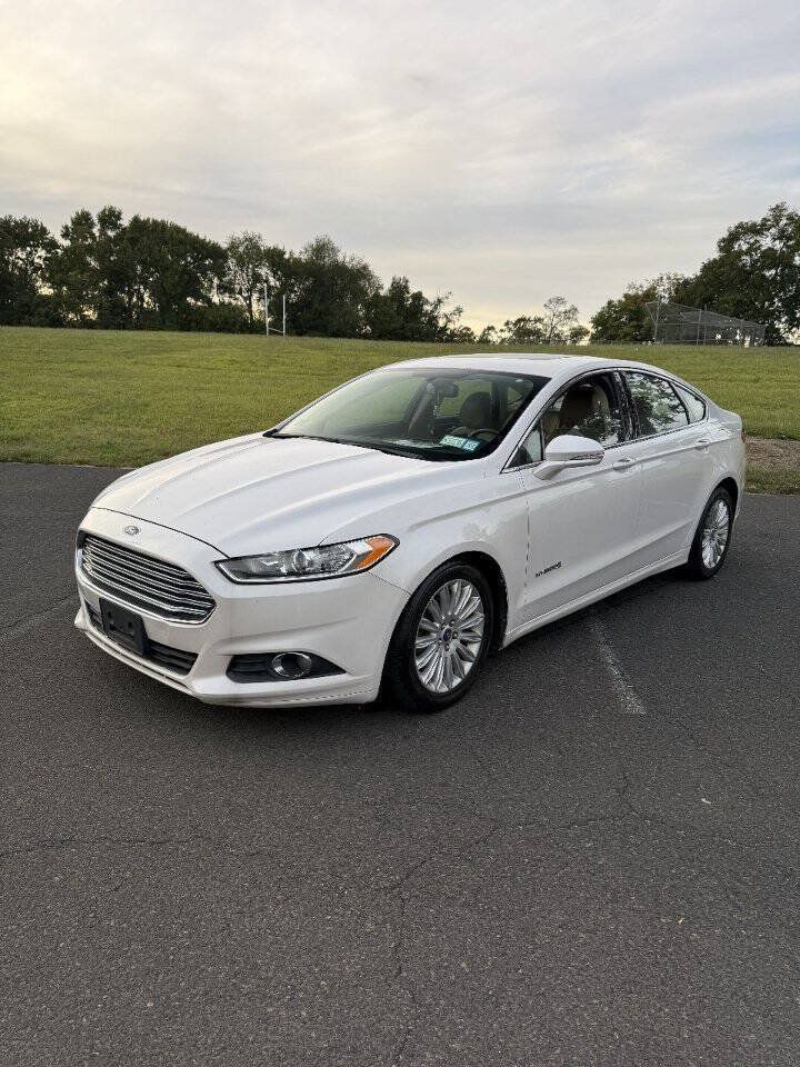 Used 2013 Ford Fusion SE FWD image 3