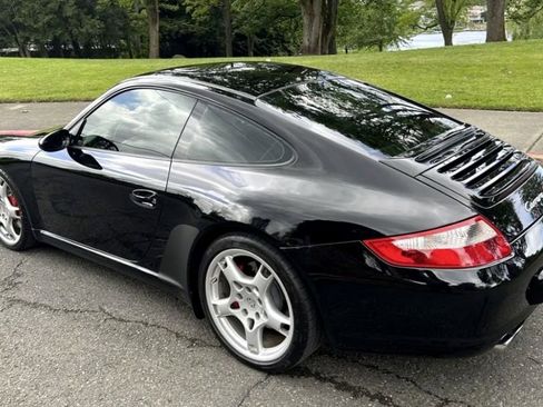 Used 2006 Porsche 911 Carrera S RWD image 2