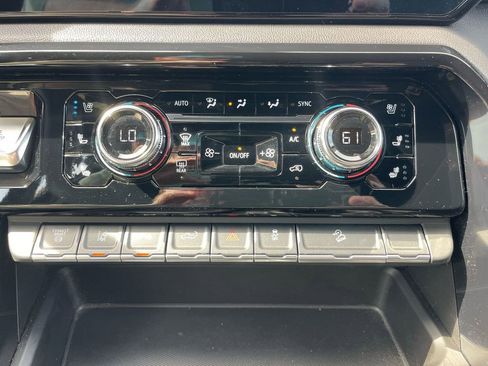 Used 2024 GMC Sierra 2500 AT4 w/ AT4 Premium Plus Package image 21