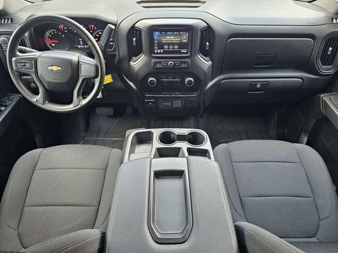 Used 2022 Chevrolet Silverado 2500 Custom w/ Custom Convenience Package AWD/4WD image 29