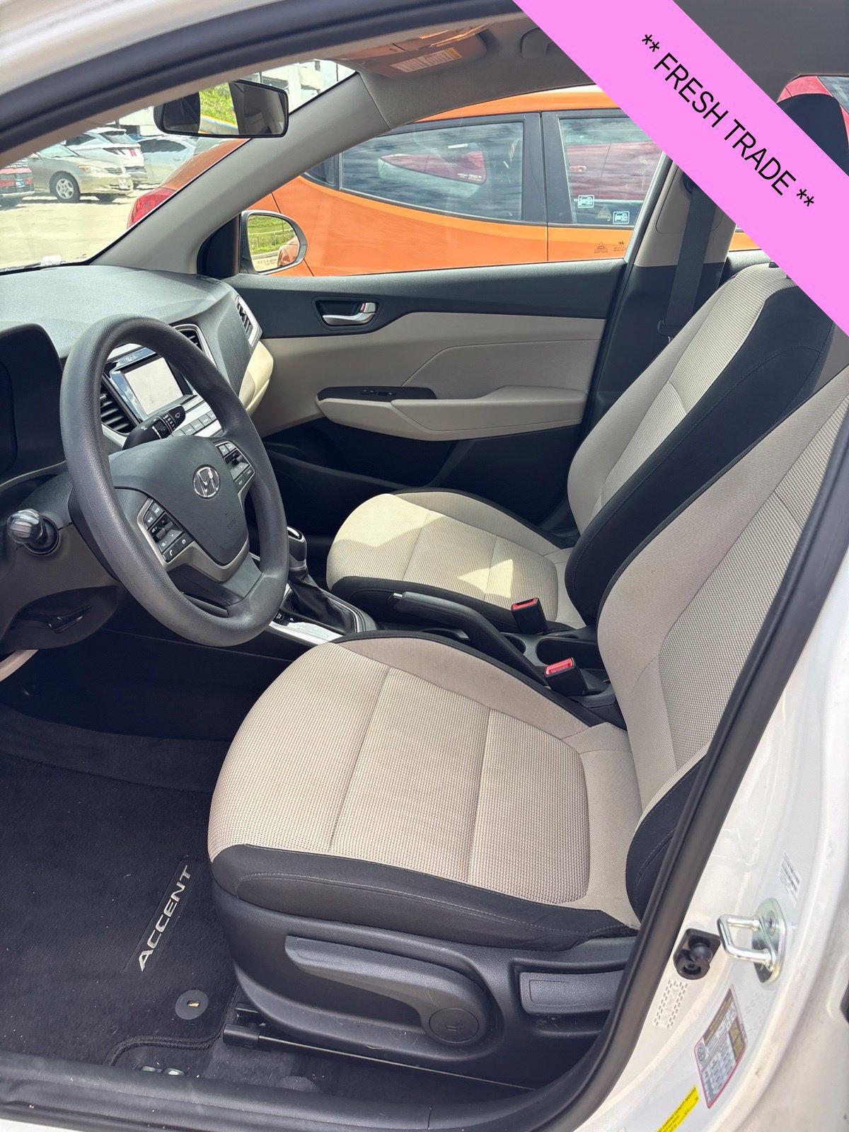 Used 2022 Hyundai Accent SE FWD image 16