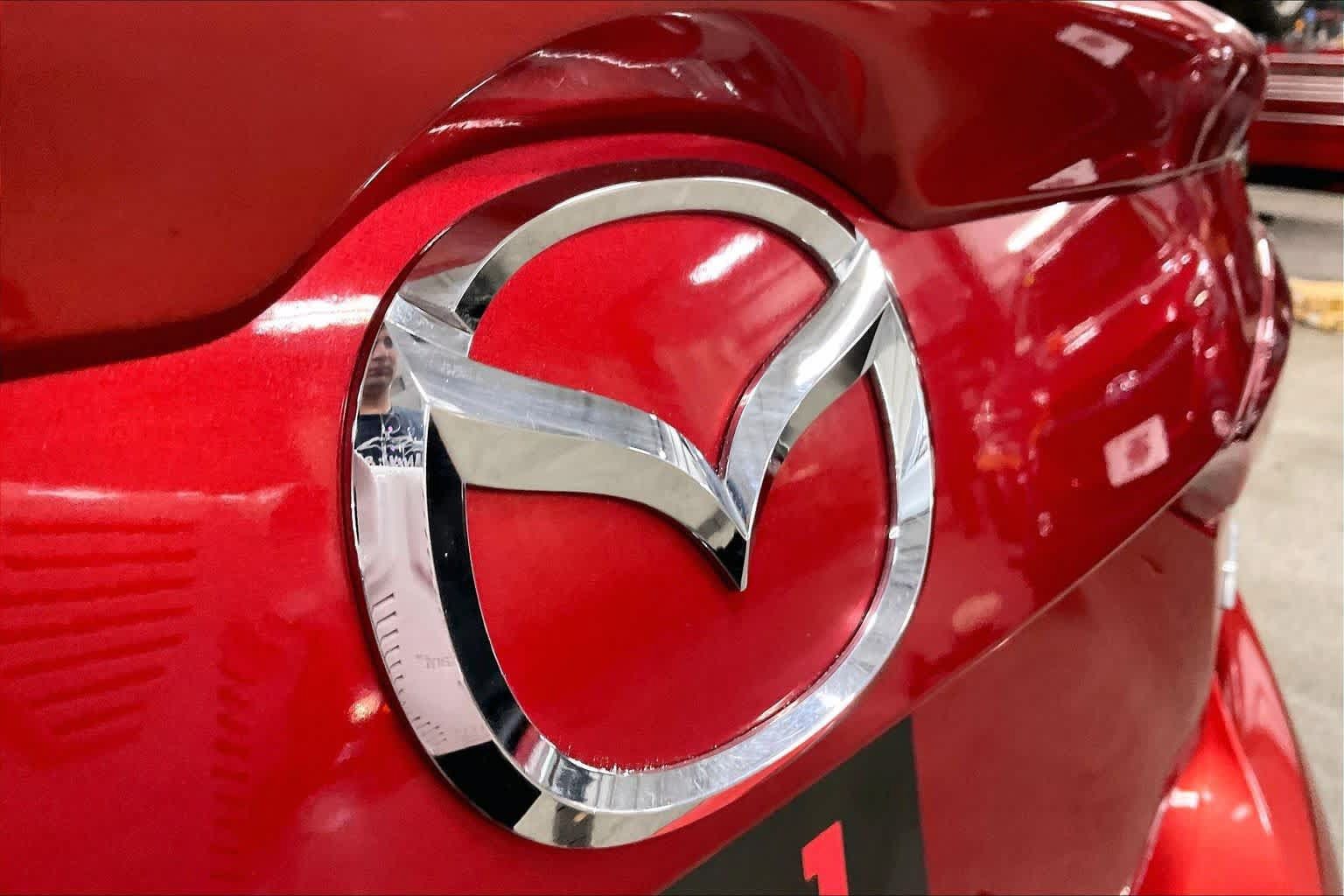 Used 2018 MAZDA MAZDA3 Touring FWD image 31