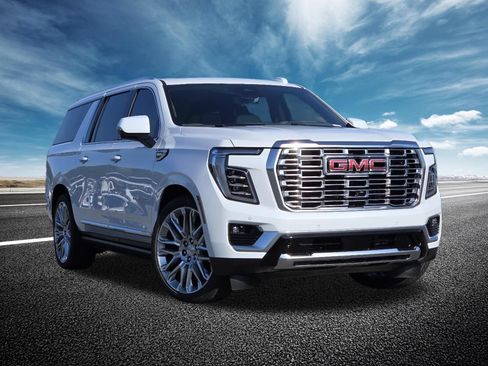 New 2026 GMC Yukon XL Denali w/ Denali Reserve Package AWD/4WD image 2