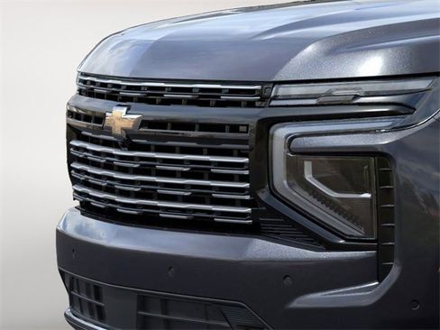New 2025 Chevrolet Suburban High Country image 14