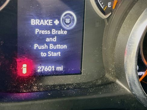 Used 2023 Jeep Wrangler Freedom Edition image 12