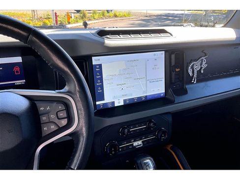 Used 2022 Ford Bronco Badlands AWD/4WD image 6
