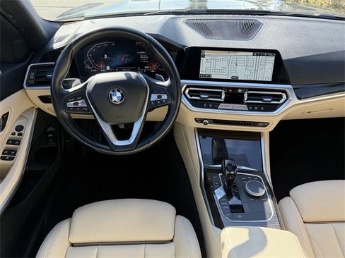 Used 2019 BMW 330i Sedan w/ Driving Assistance Package image 10