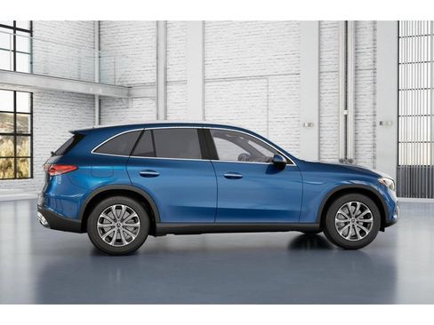 New 2026 Mercedes-Benz GLC 300 4MATIC image 17
