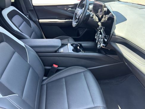 Used 2024 Chevrolet Blazer EV LT AWD/4WD image 12