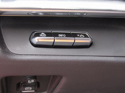 Used 2020 Chevrolet Corvette Stingray Preferred Cpe w/ 2LT Preferred Equipment Group image 32