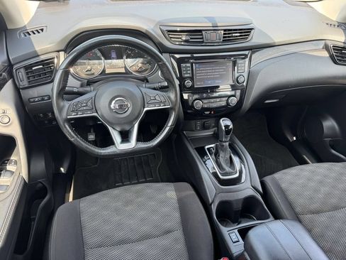 Used 2017 Nissan Rogue Sport SV w/ SV Premium Package AWD/4WD image 11