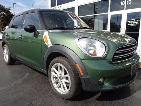 Used 2015 MINI Cooper Countryman image 2
