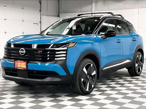 New 2025 Nissan Kicks SR w/ Illumination Package AWD/4WD image 3