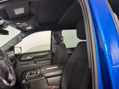 Used 2024 Chevrolet Silverado 1500 RST image 19