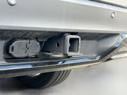 Used 2025 Ford Explorer ST-Line w/ Premium Package image 17