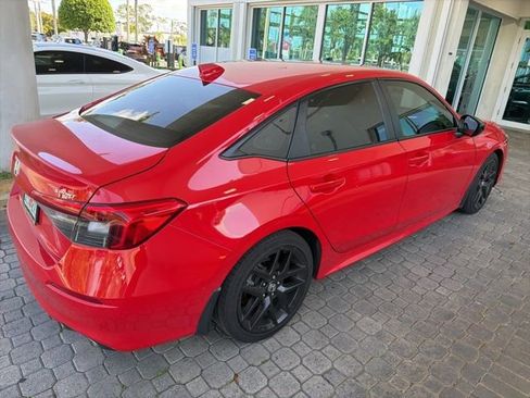 Used 2024 Honda Civic Sport image 3