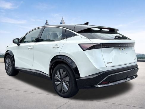 Certified 2023 Nissan Ariya FWD image 24