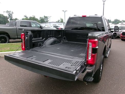 Used 2026 Ford F250 Lariat AWD/4WD image 16