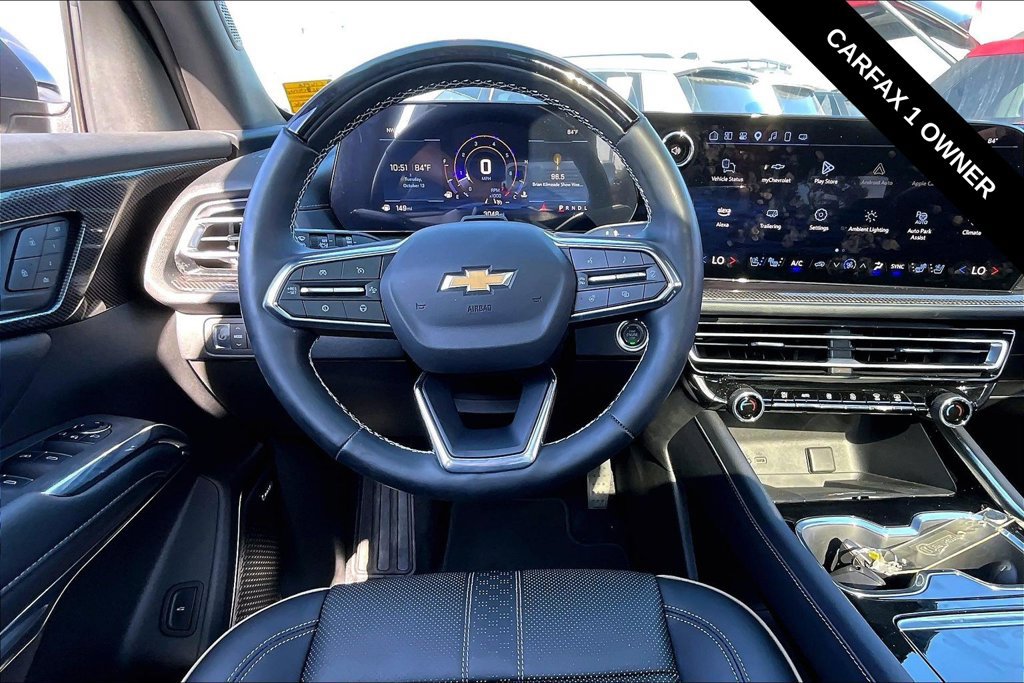 Used 2025 Chevrolet Traverse High Country FWD image 14