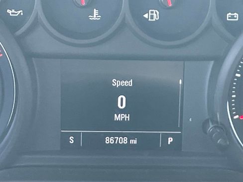 Used 2022 Chevrolet Silverado 1500 Custom RWD image 13