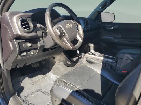 Used 2022 Toyota Tacoma TRD Sport image 20