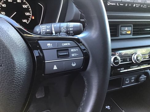 Used 2024 Honda Pilot Touring image 20