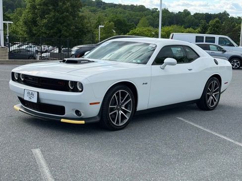 Used 2023 Dodge Challenger R/T w/ Plus Package RWD image 9