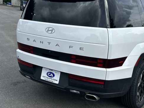 Used 2025 Hyundai Santa Fe SEL FWD image 14