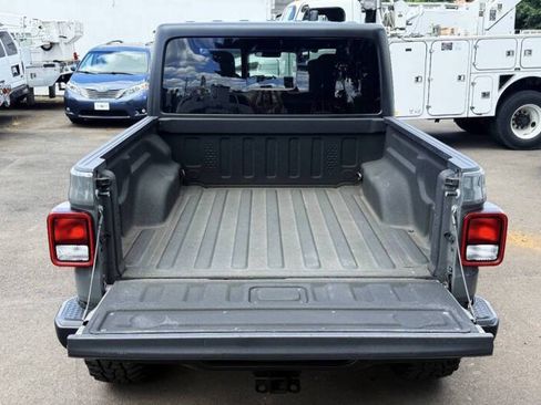 Used 2020 Jeep Gladiator Sport w/ Quick Order Package 24S AWD/4WD image 12