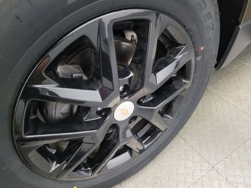 Used 2023 Chevrolet Equinox LT w/ LPO, Floor Liner Package image 31